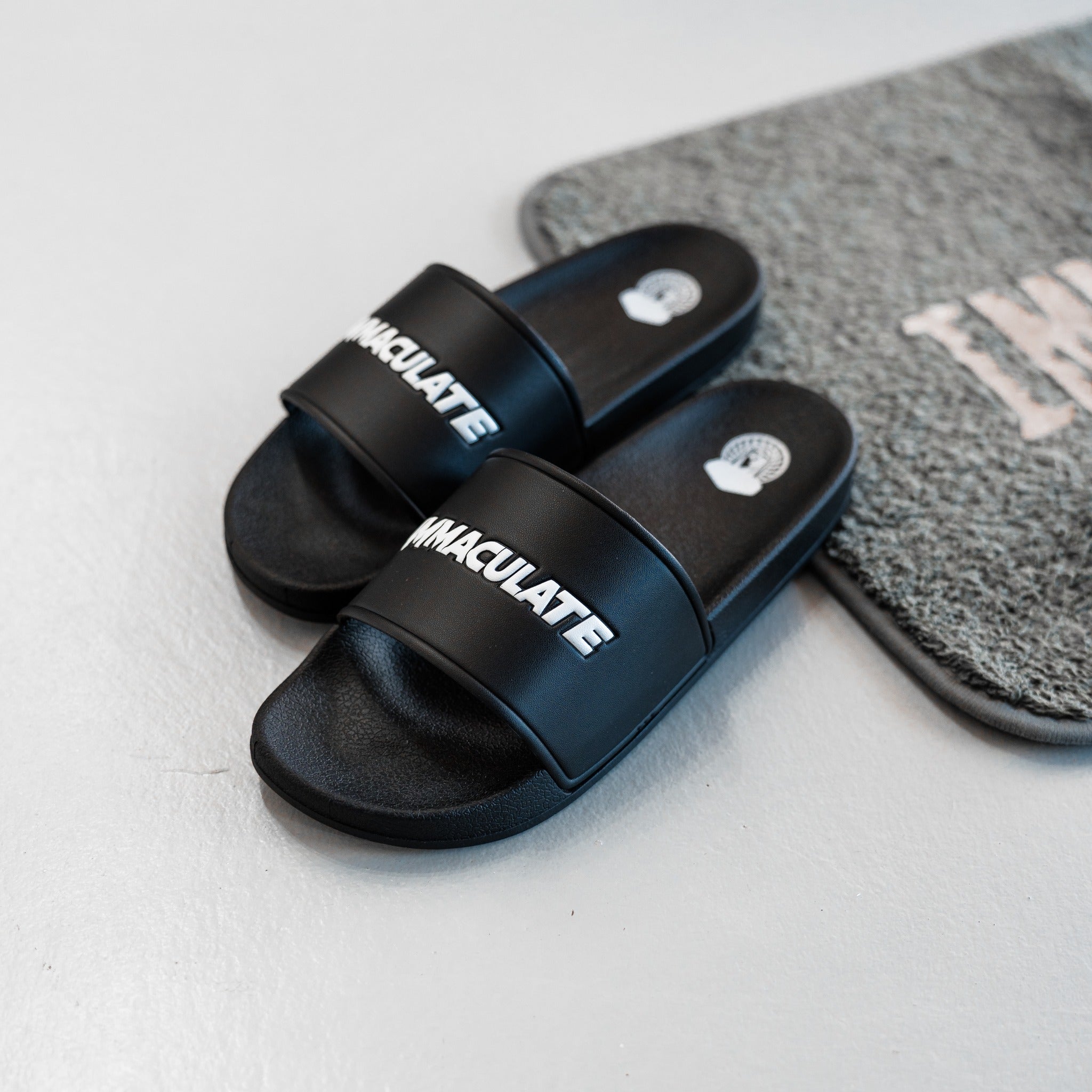 Monochrome Slides
