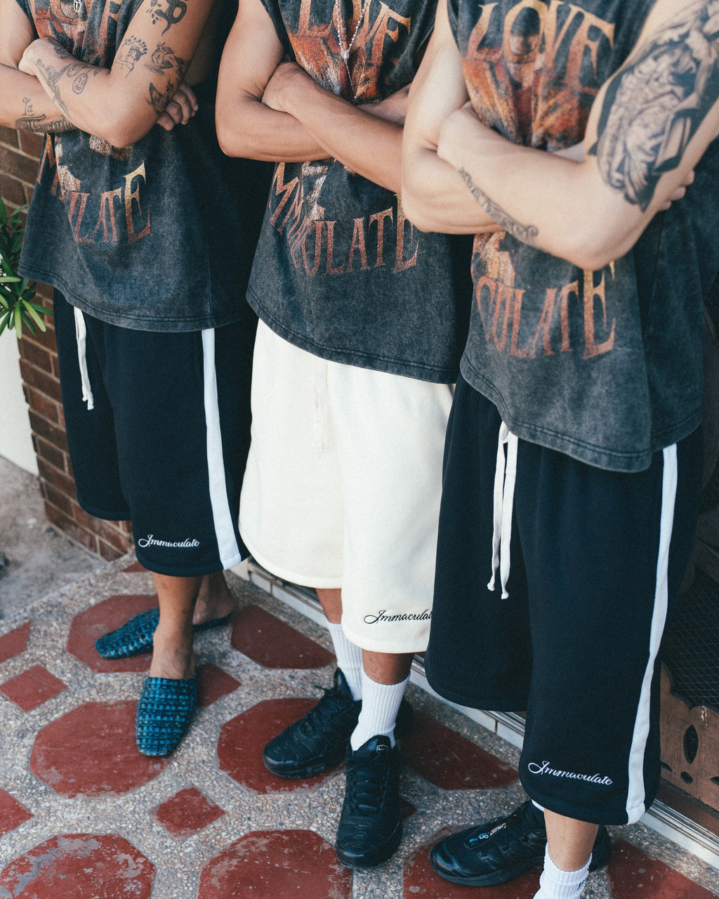 Eskritura Off White Sweatshorts SS25 Memoria Sagrado