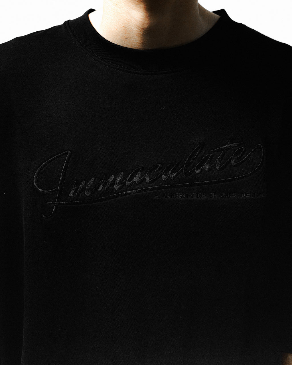 Eskritura Black Embroidery Tee