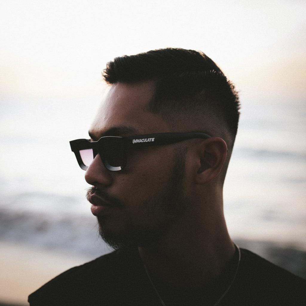 Monochrome Wayfarer