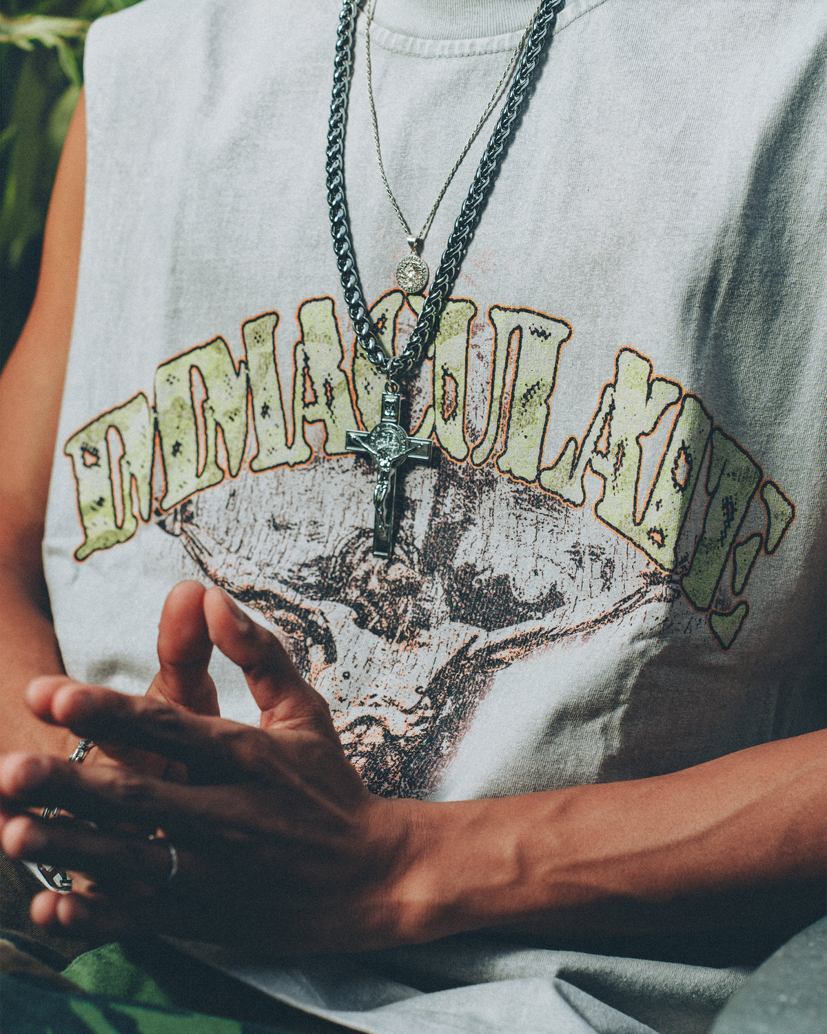 Combat Hesu Kristo Cut off Tee